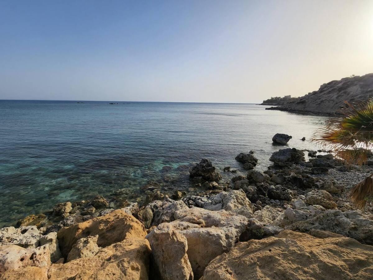 Serenity Corner Paphos Exterior foto