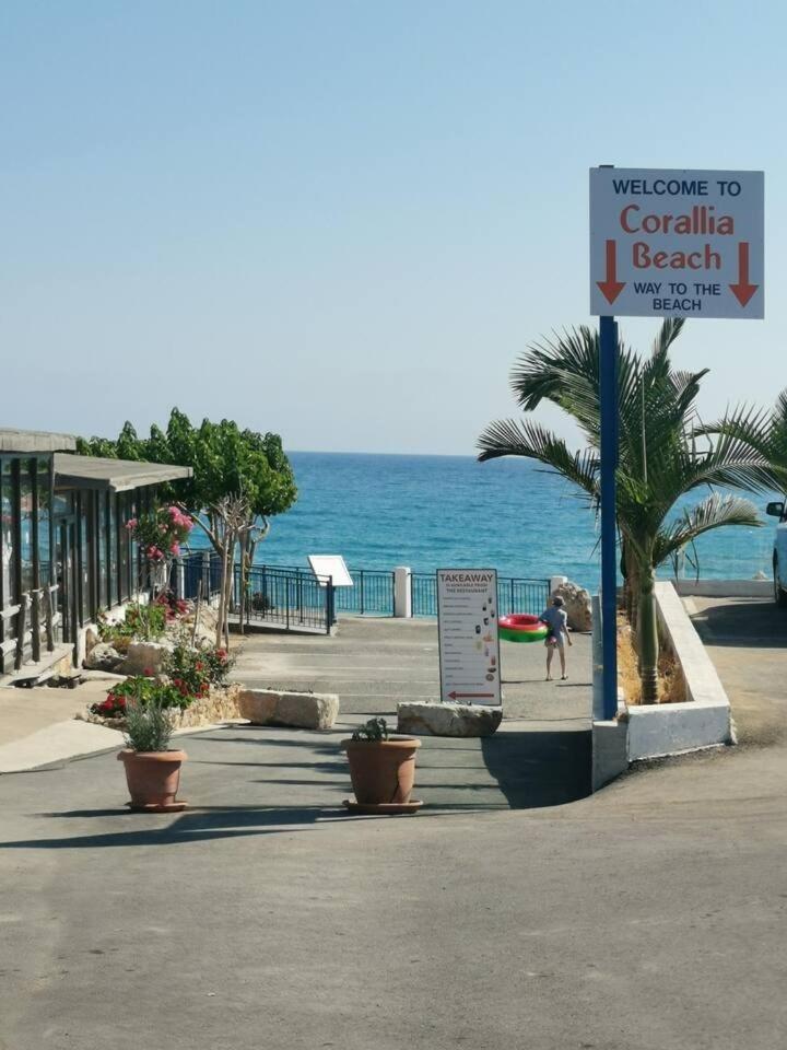 Serenity Corner Paphos Exterior foto